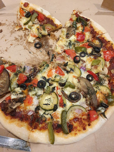 Opinii despre The Great Cyrus Gourmet Pizzas în Auckland - Hospitality and gastronomy