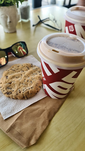 Sneaky Beach Cafe - Hospitality and gastronomy