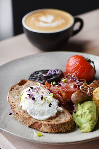 Comentarii opinii despre La Petite Fourchette | Britomart