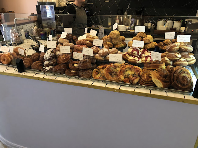 Sixes And Sevens - Wellington