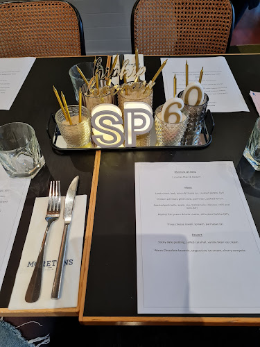 Comentarii opinii despre Moretons Bar & Restaurant