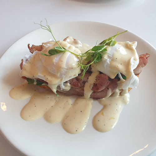 Route 6 Cafe and Bar - Lumsden