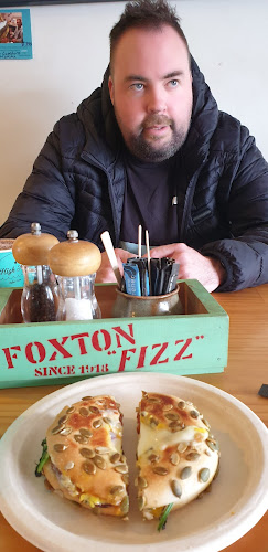 High Tide Cafe - Ōakura