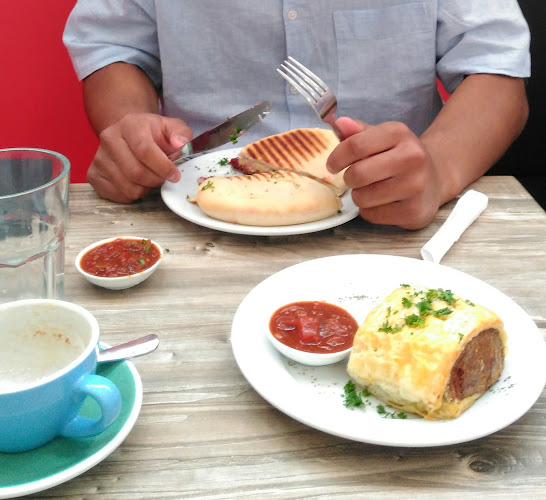 RiverStone Cafe - Ōtaki