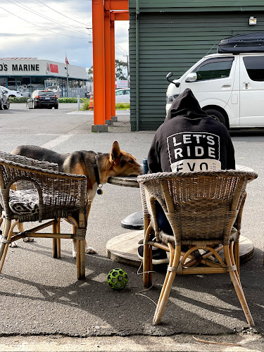 Brown Lightning Bros. Raglan Roast.