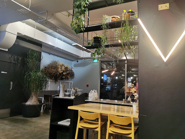 Comentarii opinii despre YUN