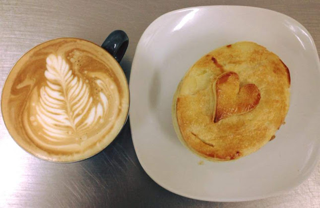 Comentarii opinii despre Golden Crust Bakery & Cafe