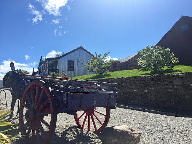 Pinot Junction -Lakeside Cafe - Hospitality and gastronomy