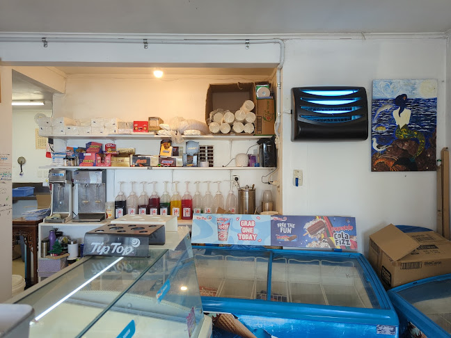 92 Lyall Parade, Lyall Bay, Wellington 6022, New Zealand