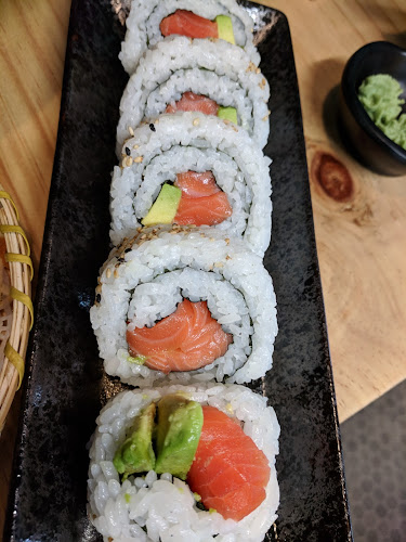 Comentarii opinii despre Inaka Sushi & Japanese Restaurant