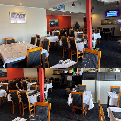 Comentarii opinii despre Own Masala Indian Restaurant Bar and Takeaways.