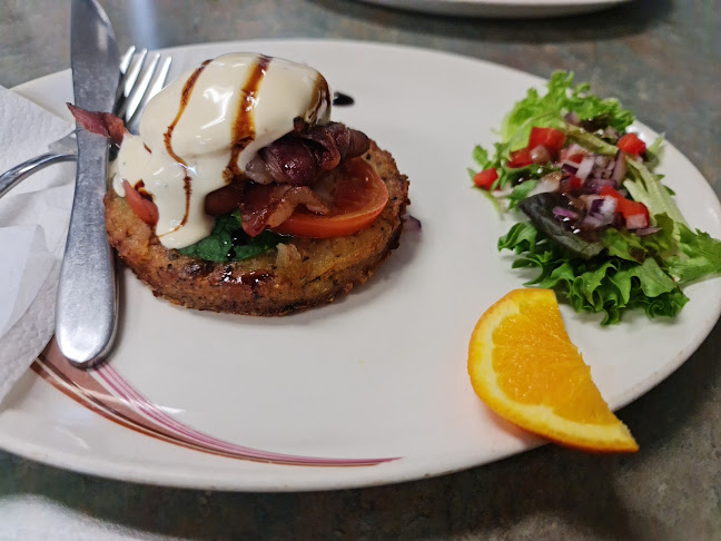 Central Cafe Open Times