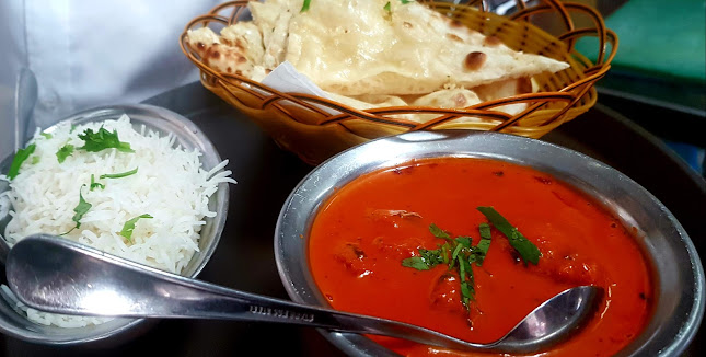 Mt Everest Kitchen - Hospitality and gastronomy