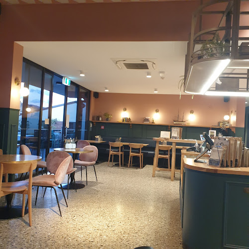 11th Avenue by Frank's