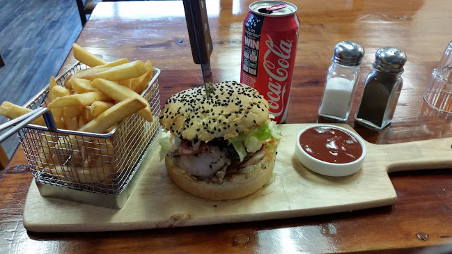 The Block Gourmet Burgers and Pizza Restaurant - New Plymouth