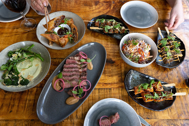 Hoppers Garden Bar - Hospitality and gastronomy