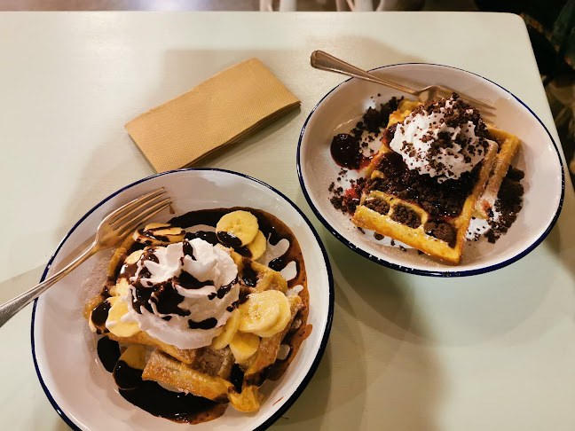 Utopia Ice City - Hospitality and gastronomy