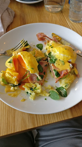 Comentarii opinii despre The Burbs Eatery