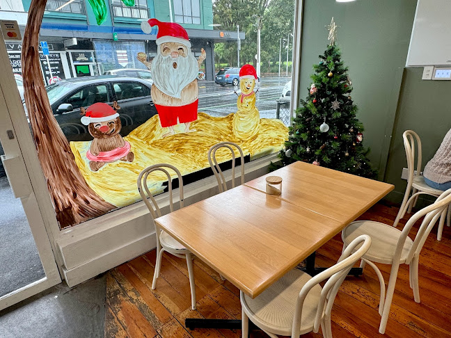 Folds Patisserie - Hospitality and gastronomy