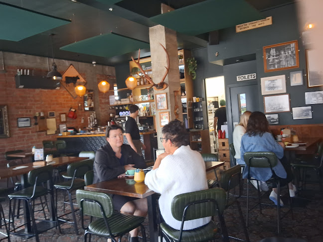 Redoubt Bar and Eatery Morrinsville Phone number