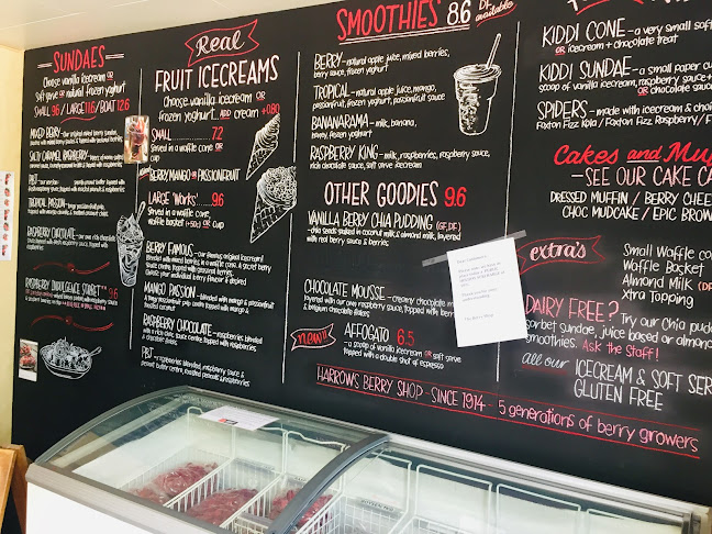 The Berry Shop & Cafe - Hospitality and gastronomy