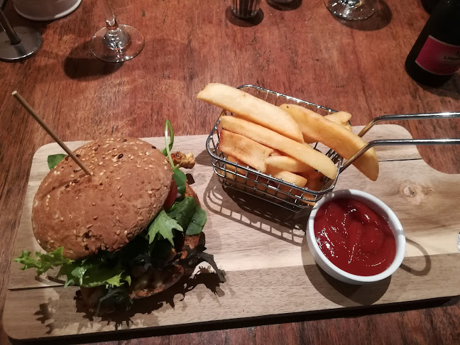 Pure Bar & Grill - Hospitality and gastronomy