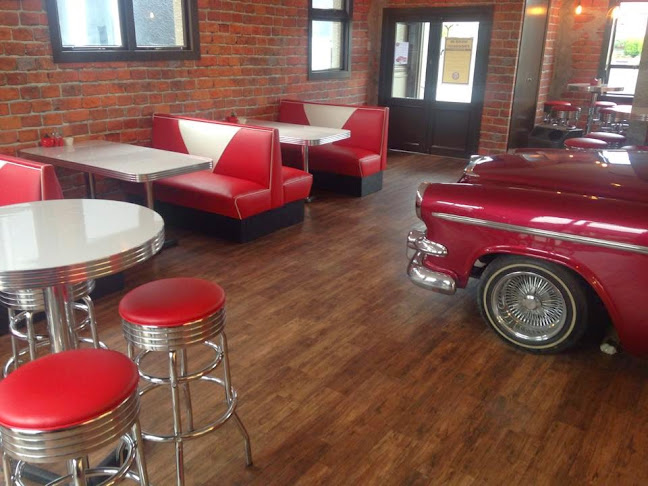 Route 6 Cafe and Bar - Lumsden