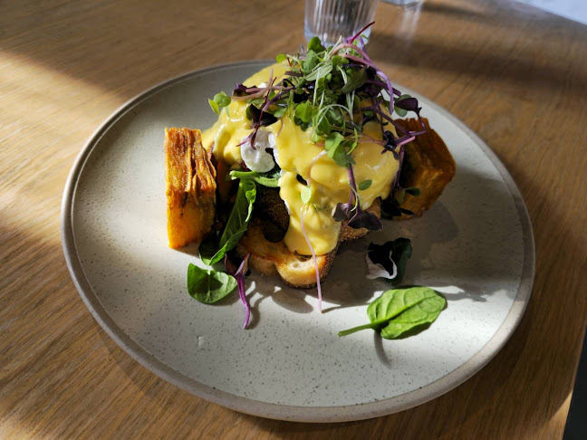 Comentarii opinii despre The Corner Cafe