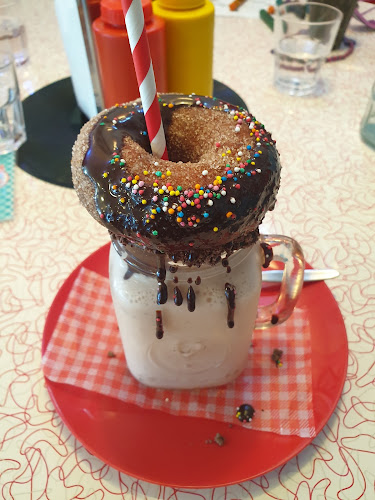 Comments and reviews of Deluxe Diner