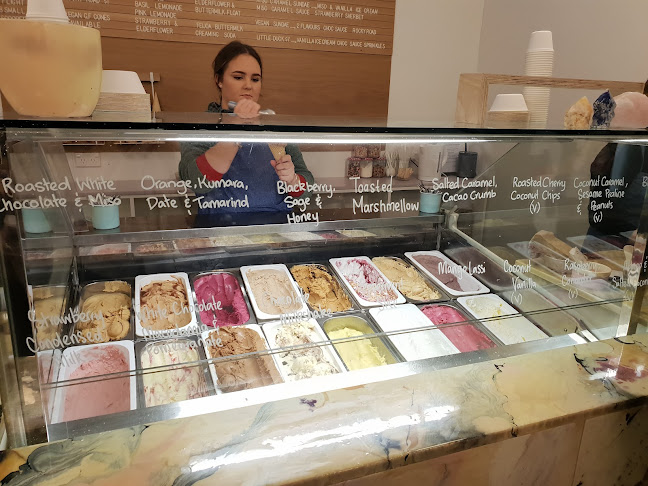 Opinii despre Duck Island Ice Cream în Hamilton - Hospitality and gastronomy