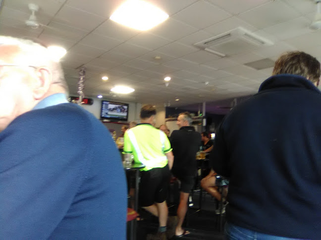 Opinii despre The Local TAB & Sports Bar în Hāwera - Hospitality and gastronomy