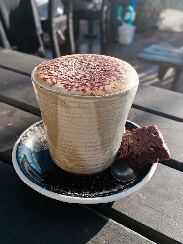 Little Kitchen Cafe - Mangōnui