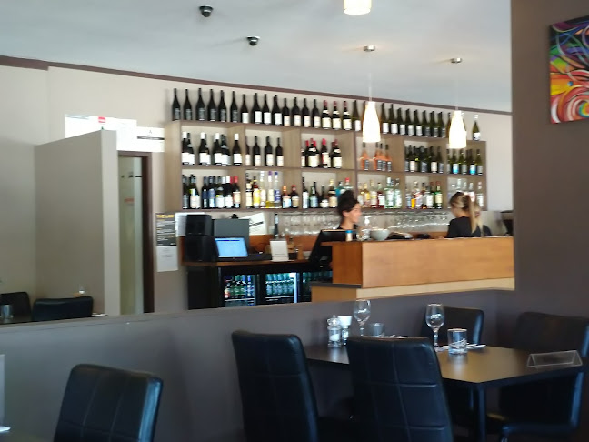 Faridas Phone number