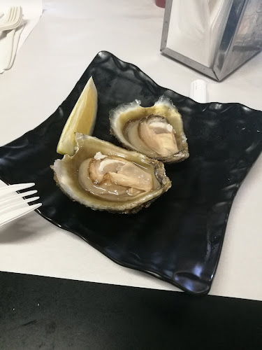 Oppies Restaurant & Takeaway - Hospitality and gastronomy