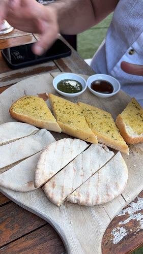 Black Salt Bar & Eatery