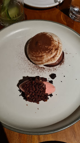 Ahi. - Hospitality and gastronomy