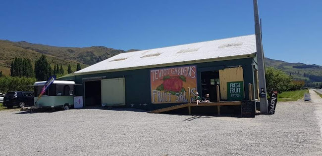 Teviot Orchard Fruit Stall