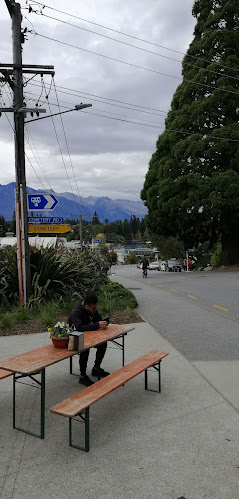 Lord of the Fries - Queenstown - Hospitality and gastronomy
