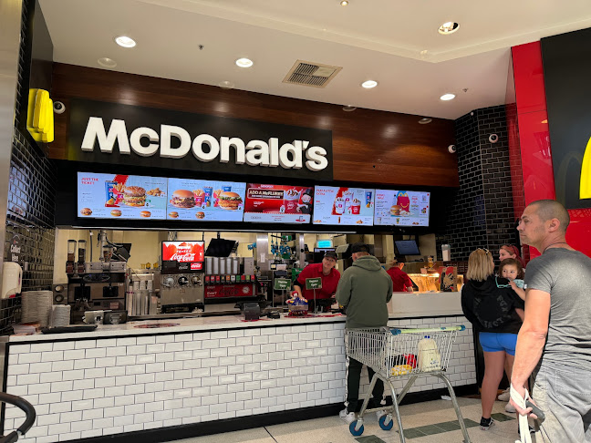 Opinii despre McDonald's The Palms în Christchurch - Hospitality and gastronomy