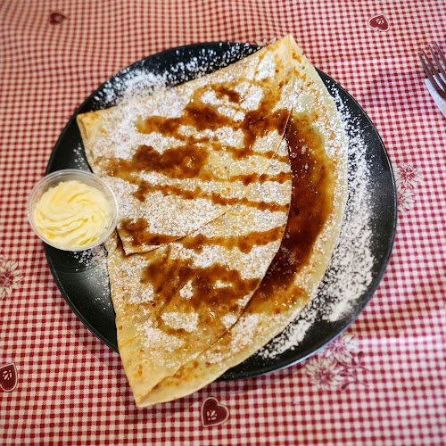 Le Cafe De Paris - Hospitality and gastronomy