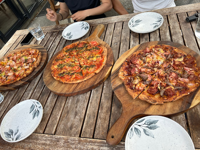 Comentarii opinii despre Black Rabbit