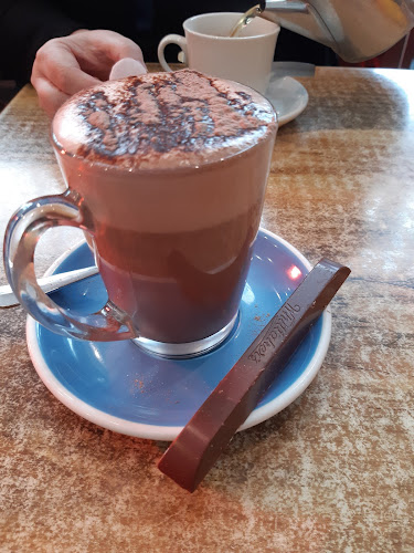 RiverStone Cafe Open Times