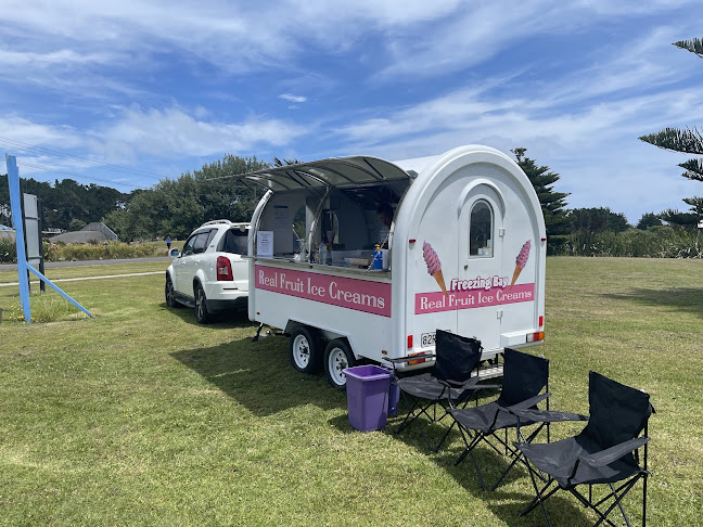 Opinii despre Freezing Bay în Koputaroa - Hospitality and gastronomy