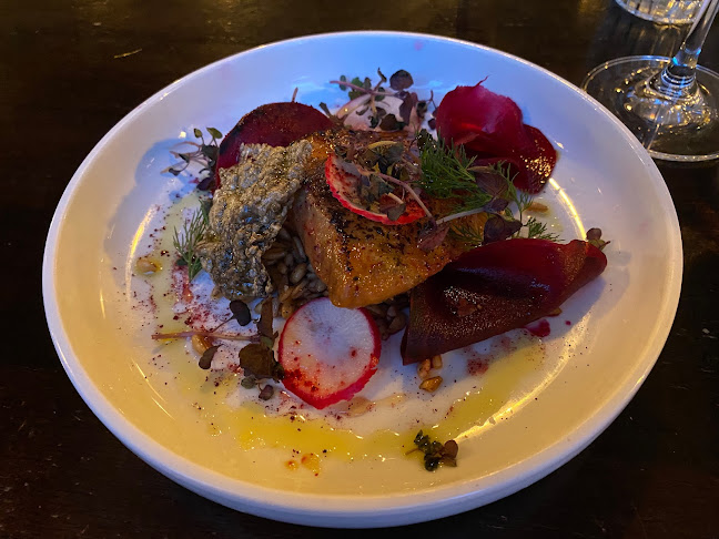 Comentarii opinii despre Charley Noble