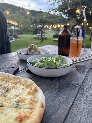 Comments and reviews of The Hive