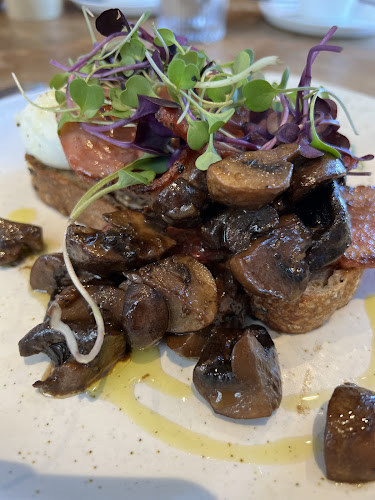 Comentarii opinii despre The Corner Cafe