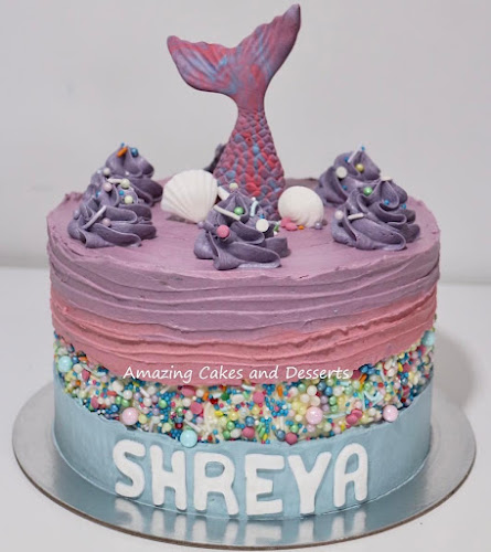 Amazing Cakes and Desserts - Hospitality and gastronomy