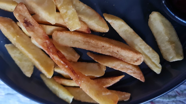 Donnys Fast Food - Hospitality and gastronomy