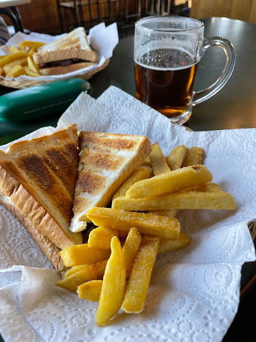 Comentarii opinii despre Anglers Arms Tavern