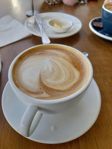 Comentarii opinii despre Entice Café & Catering